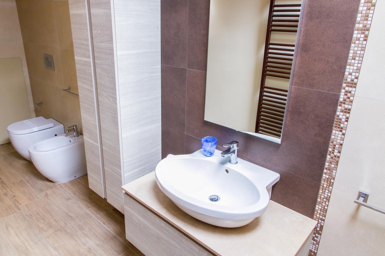 Domus Cephaledium Apartment เชฟาลู ภายนอก รูปภาพ